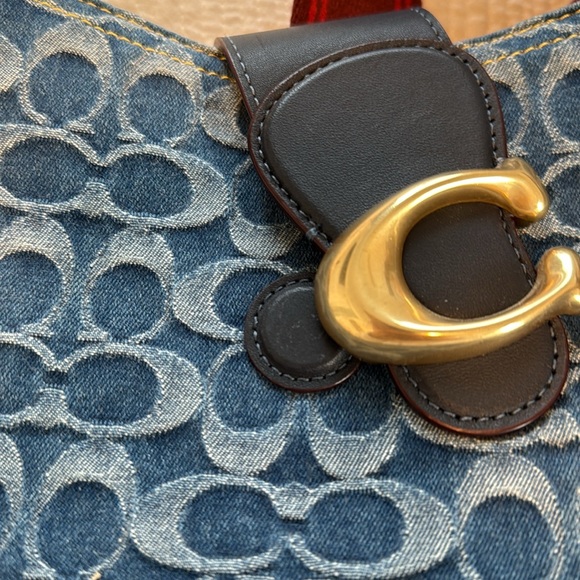 Blue and Red Designer Shoulder Bag - Picture 12 of 12